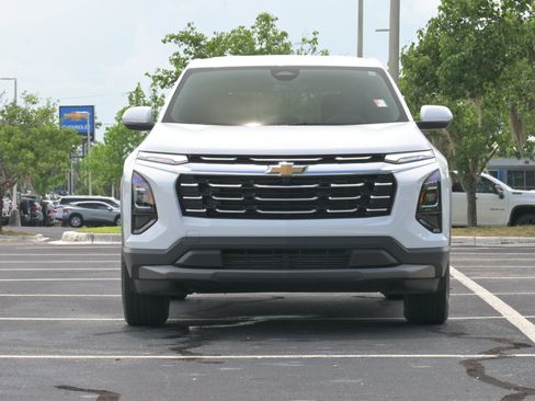 Used 2026 Chevrolet Equinox LT FWD image 31