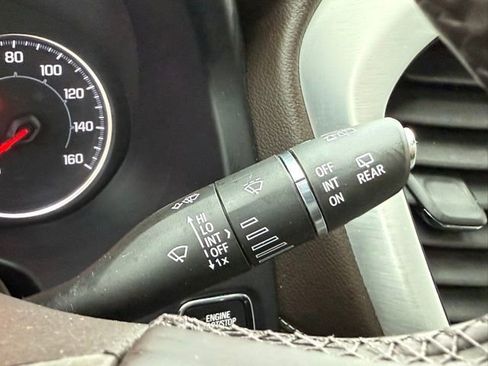 Used 2023 GMC Acadia SLT image 45