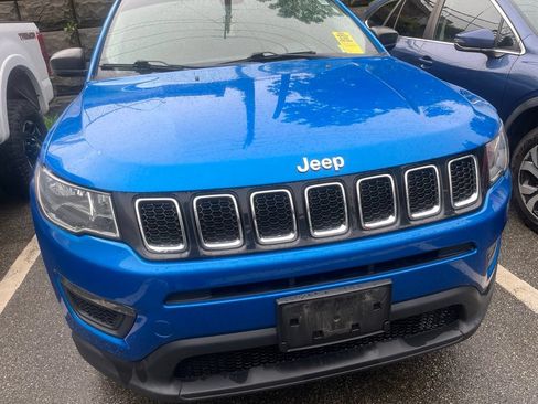 Used 2018 Jeep Compass Sport w/ Cold Weather Group AWD/4WD image 4