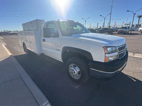 Used 2005 Chevrolet Silverado 3500 2WD Regular Cab image 7