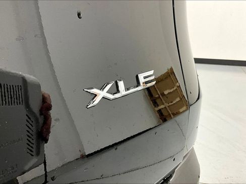 Used 2025 Toyota Grand Highlander AWD image 40