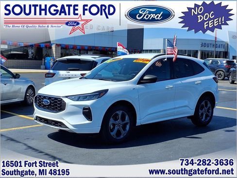 Used 2023 Ford Escape ST-Line w/ Tech Pack #1 AWD/4WD image 1