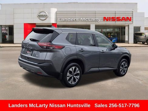 Used 2023 Nissan Rogue SV w/ SV Premium B Package FWD image 3