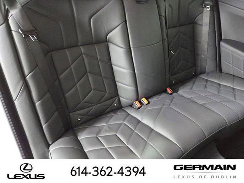 Used 2025 BMW 740i xDrive AWD/4WD image 15