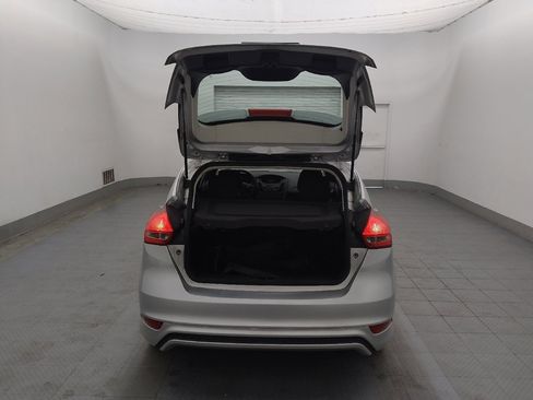 Used 2016 Ford Focus SE w/ SE Sport Package image 29