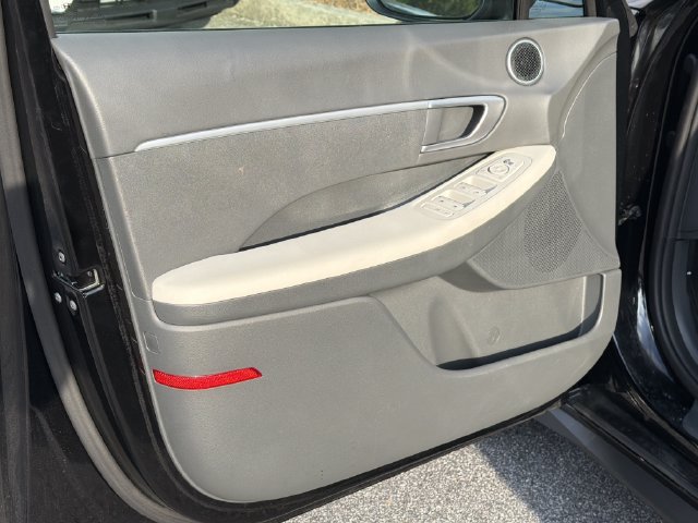 Certified 2026 Hyundai Sonata SE FWD image 12