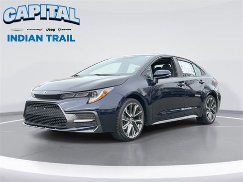 Used 2022 Toyota Corolla SE image 1