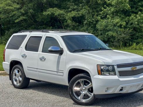 Used 2013 Chevrolet Tahoe LTZ image 10