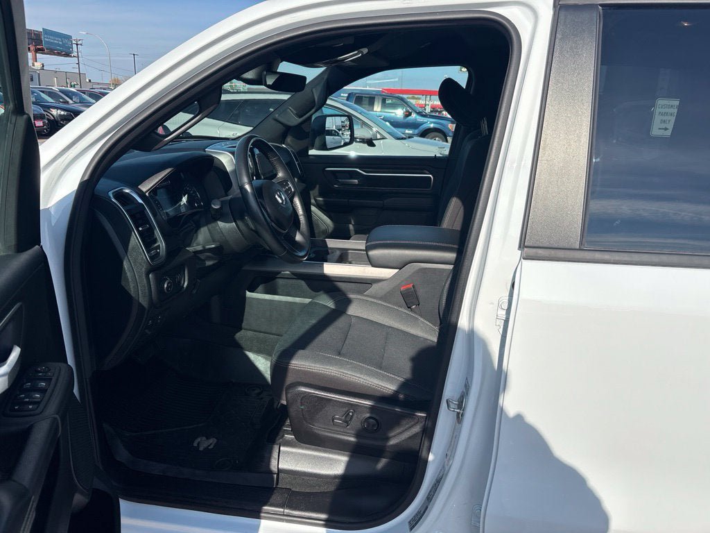 Used 2024 RAM 1500 Big Horn AWD/4WD image 13