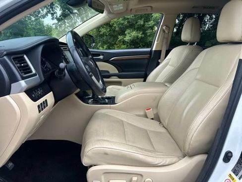 Used 2018 Toyota Highlander Limited Platinum w/ Protection Package #3 AWD/4WD image 14