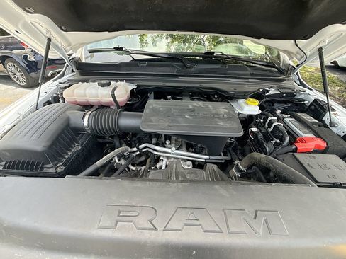 Used 2025 RAM 1500 Big Horn AWD/4WD image 30