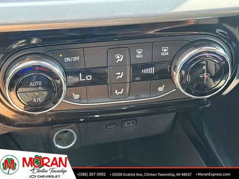 Certified 2025 Chevrolet Trax LT w/ Driver Confidence Package FWD image 26