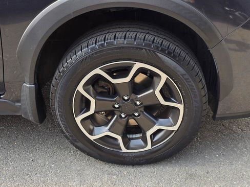 Used 2013 Subaru Crosstrek 2.0i Premium w/ Popular Pkg 2 AWD/4WD image 9