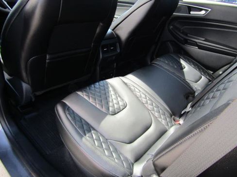 Used 2024 Ford Edge Titanium w/ Equipment Group 301A AWD/4WD image 19
