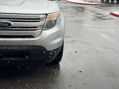 Used 2015 Ford Explorer XLT w/ Equipment Group 202B image 10