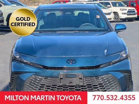 Certified 2025 Toyota Camry SE image 9