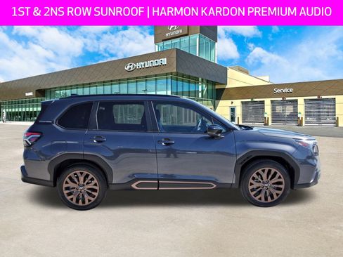 Used 2025 Subaru Forester Sport image 4