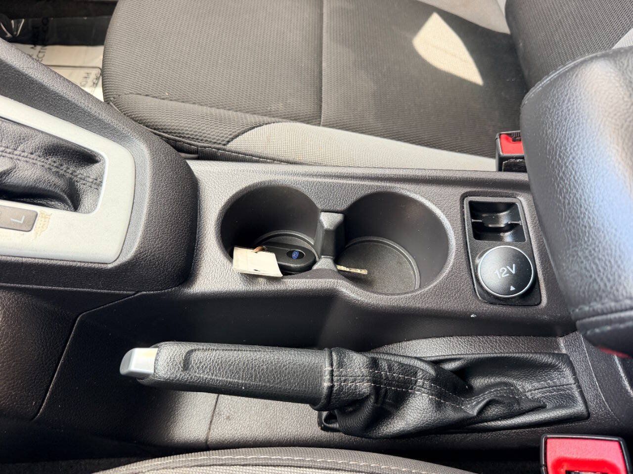 Used 2014 Ford Focus SE FWD image 39
