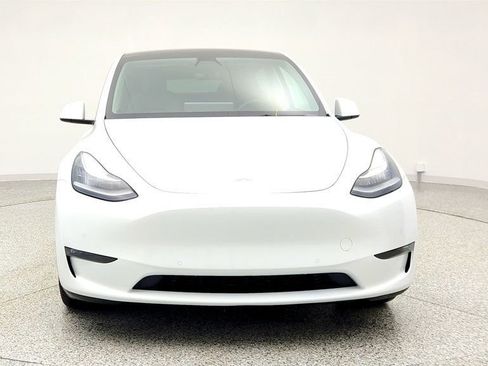 Used 2021 Tesla Model Y Long Range image 2