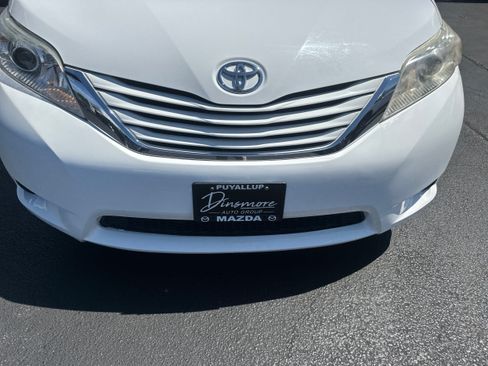 Used 2017 Toyota Sienna LE FWD image 22