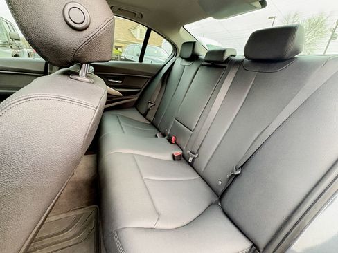 Used 2014 BMW 320i xDrive Sedan image 14
