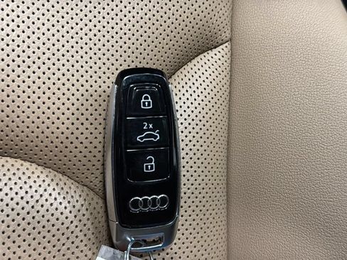 Used 2021 Audi Q7 3.0T Prestige AWD/4WD image 43