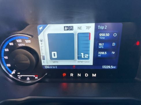 Used 2022 Ford Bronco Black Diamond image 18