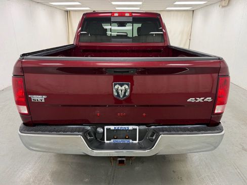 Used 2017 RAM 1500 Classic SLT AWD/4WD image 4