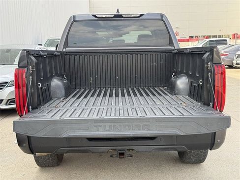 Used 2022 Toyota Tundra SR5 w/ SR5 Convenience Package image 34