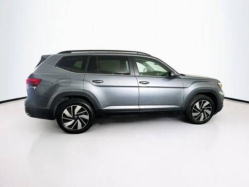 Used 2025 Volkswagen Atlas SE image 10