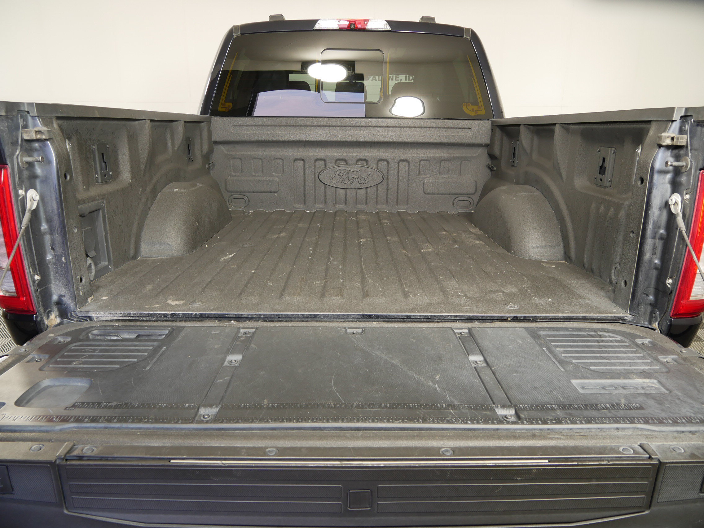 Used 2022 Ford F150 Platinum w/ Equipment Group 701A High AWD/4WD image 14