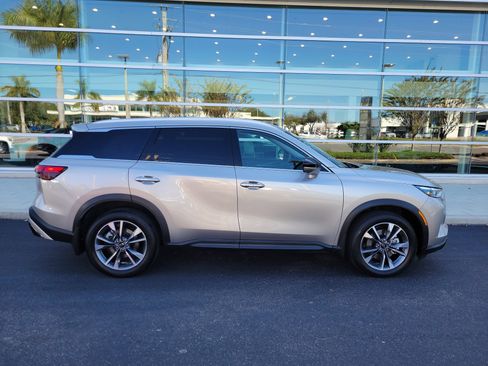 Certified 2023 INFINITI QX60 Luxe w/ Cargo Package image 3