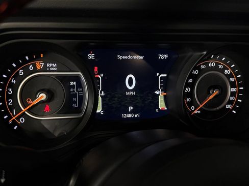Certified 2025 Jeep Gladiator Rubicon AWD/4WD image 15