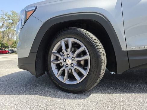 Used 2024 GMC Terrain SLT FWD image 36