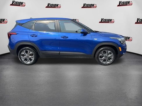 Certified 2024 Kia Seltos LX AWD/4WD image 4