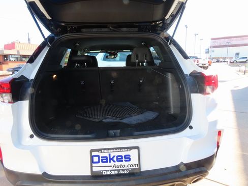 Used 2023 Chevrolet TrailBlazer RS w/ Convenience Package image 18