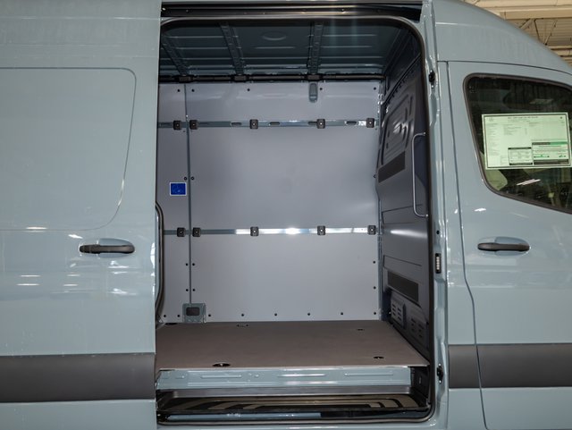 Used 2026 Mercedes-Benz Sprinter 2500 image 3