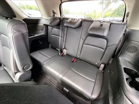 Used 2022 Nissan Pathfinder SL w/ SL Premium Package AWD/4WD image 16