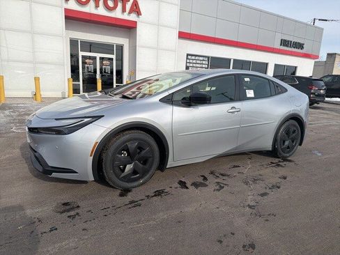 New 2026 Toyota Prius LE image 6