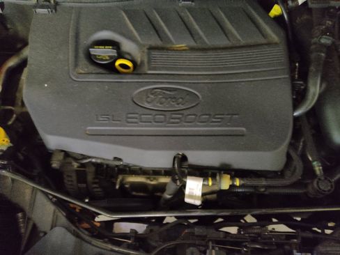 Used 2017 Ford Escape SE w/ Equipment Group 201A FWD image 30