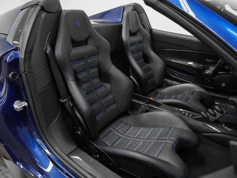 Certified 2020 Ferrari 488 Pista Spider image 3