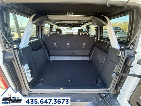 New 2025 Ford Bronco Outer Banks w/ Sasquatch Package image 20