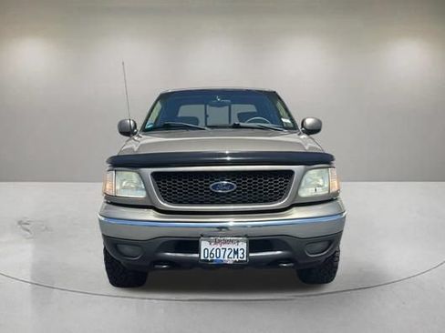 Used 2001 Ford F150 4x4 SuperCrew image 2