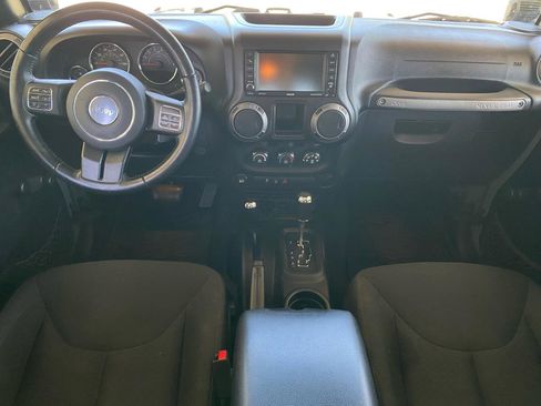Used 2015 Jeep Wrangler Unlimited Sport AWD/4WD image 23