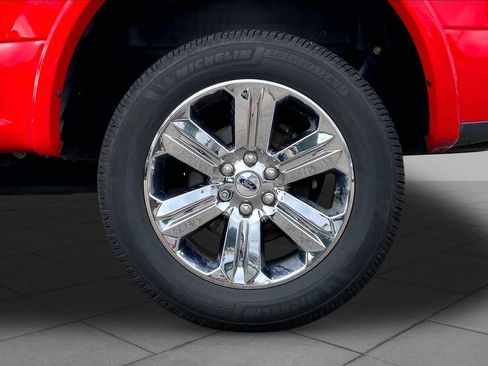 Used 2019 Ford F150 Lariat w/ Equipment Group 502A Luxury AWD/4WD image 11