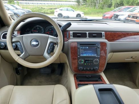 Used 2013 Chevrolet Tahoe LTZ AWD/4WD image 15
