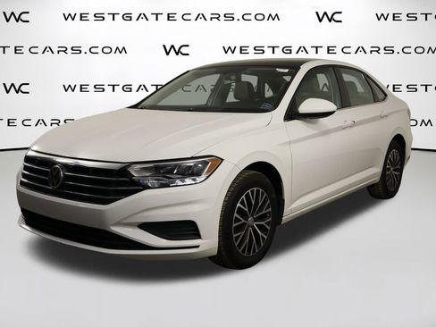 Used 2019 Volkswagen Jetta SE w/ Cold Weather Package image 1