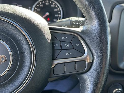 Used 2020 Jeep Renegade Limited w/ UConnect 8.4 Nav Group image 27