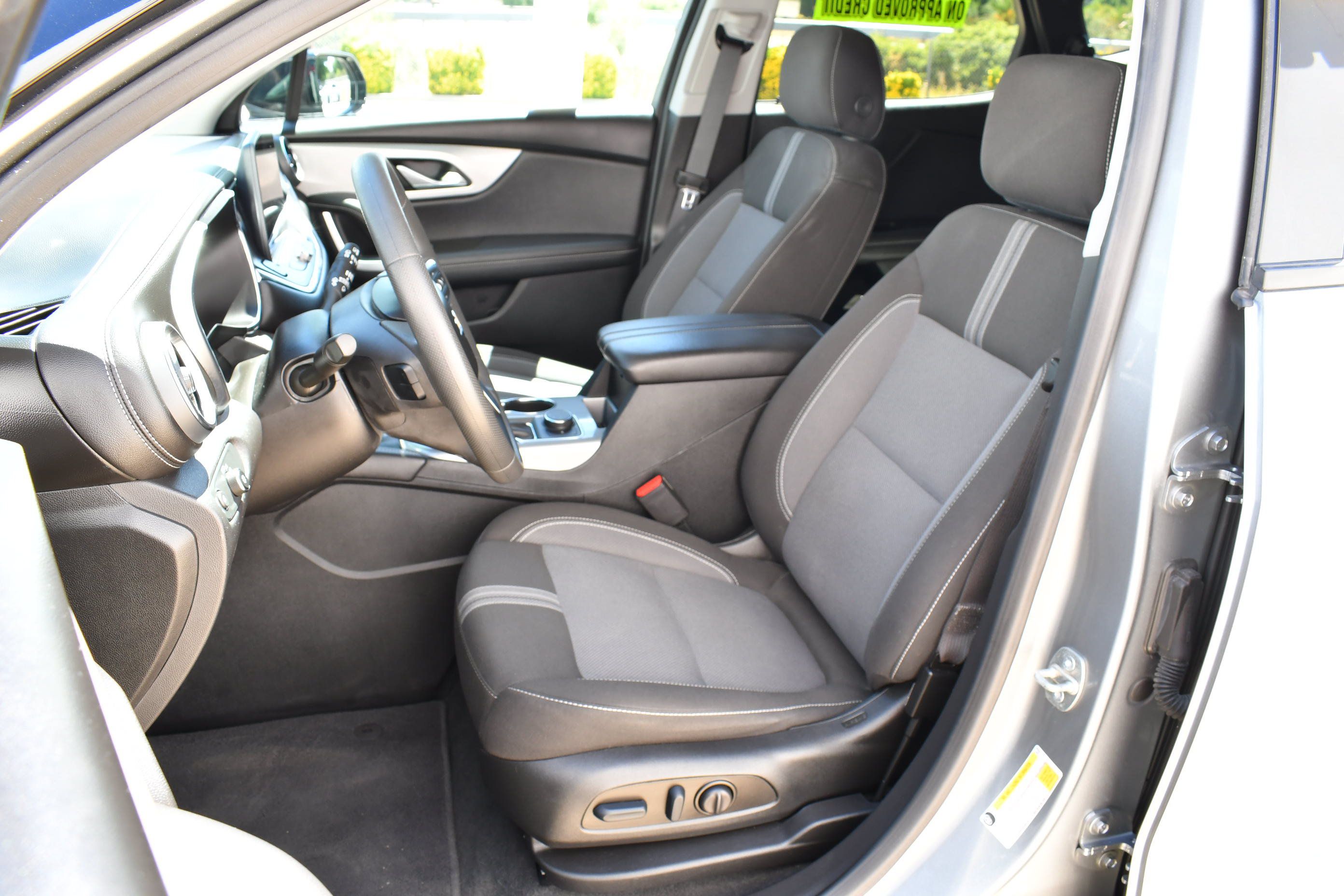 Used 2023 Chevrolet Blazer LT w/ Convenience Package FWD image 22