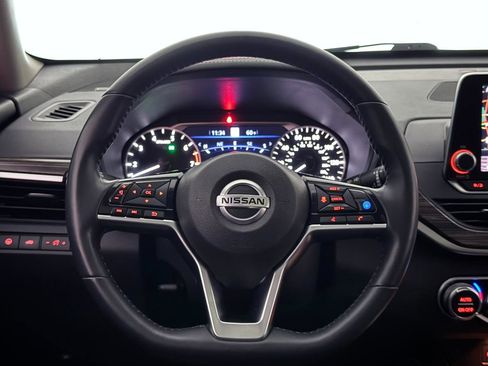 Used 2020 Nissan Altima 2.5 SL FWD image 31